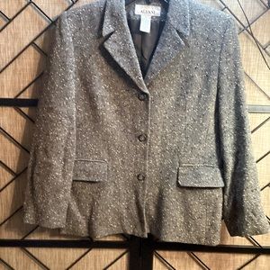 GENTLY USED ALFANI SUIT JACKET SIZE 10